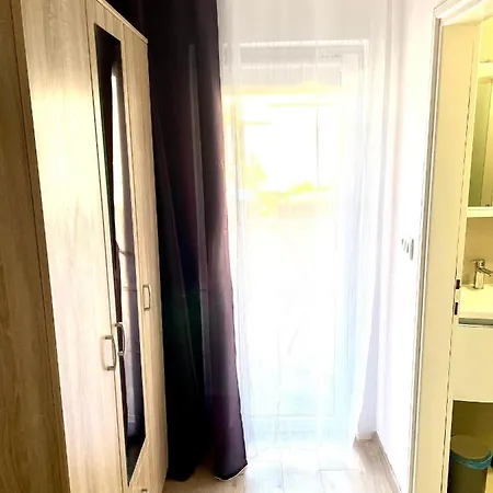 D&a With Private Swimming Pool プーラ