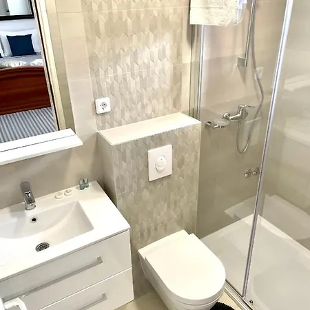 アパート D&a With Private Swimming Pool