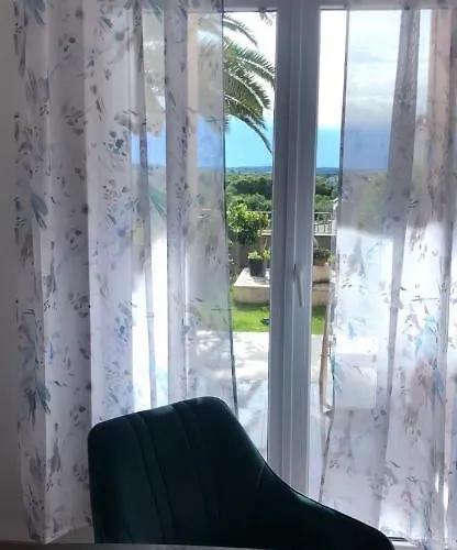 D&a With Private Swimming Pool Appartamento Pola